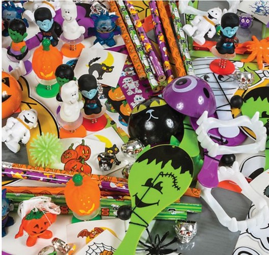 ZR25000 250pc Halloween Toy and Novelty Assortment
